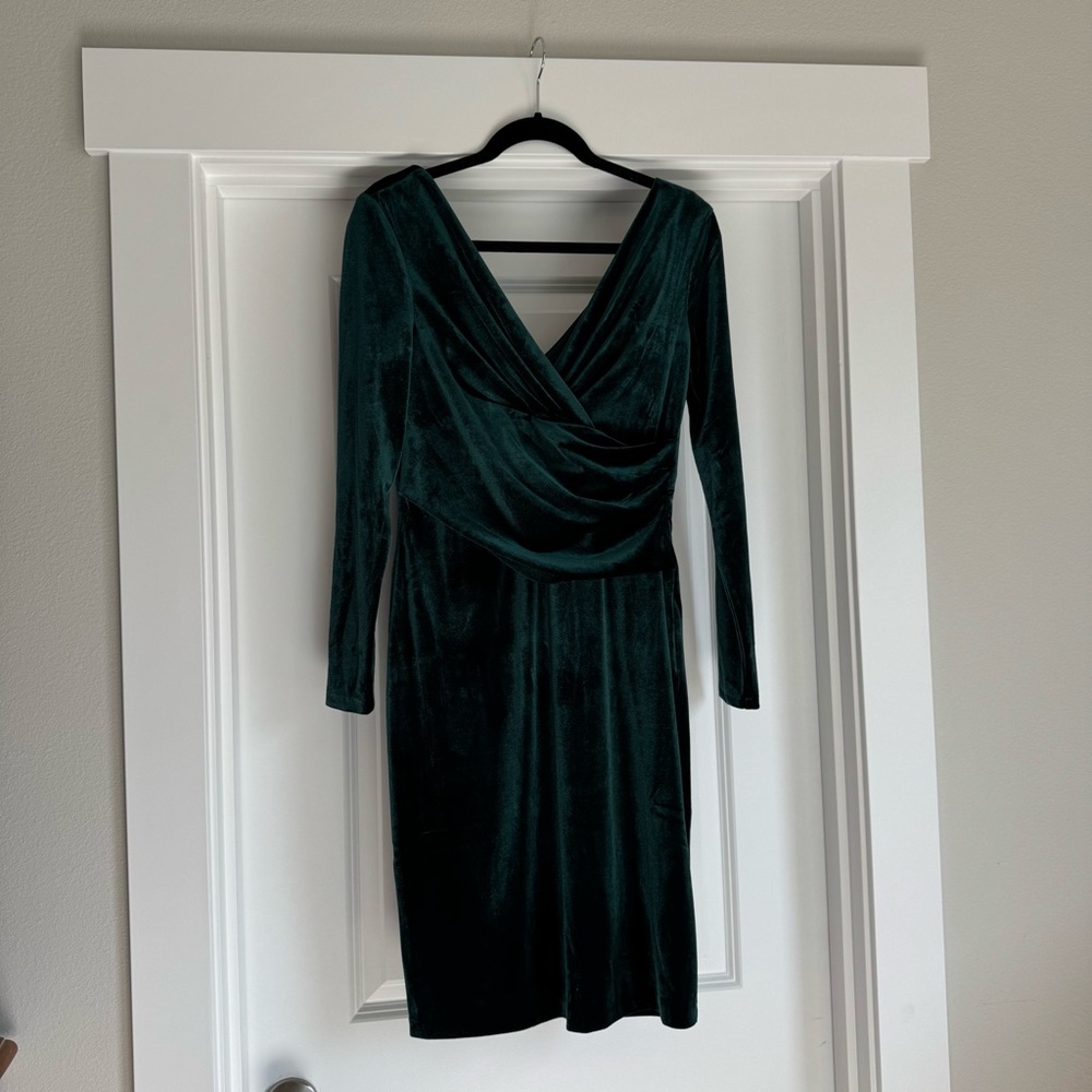 ELIZA J Ruched Long Sleeve Velvet Body-Con Dress Hunter Green 8 - Picture 2 of 5